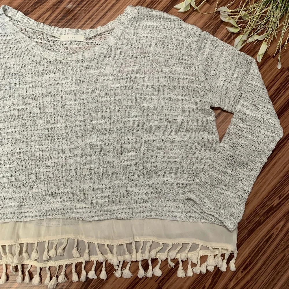 Lush by Anthropologie, Lightweight Knit Crop Top with Tassel Hem, Large - Picture 3 of 8